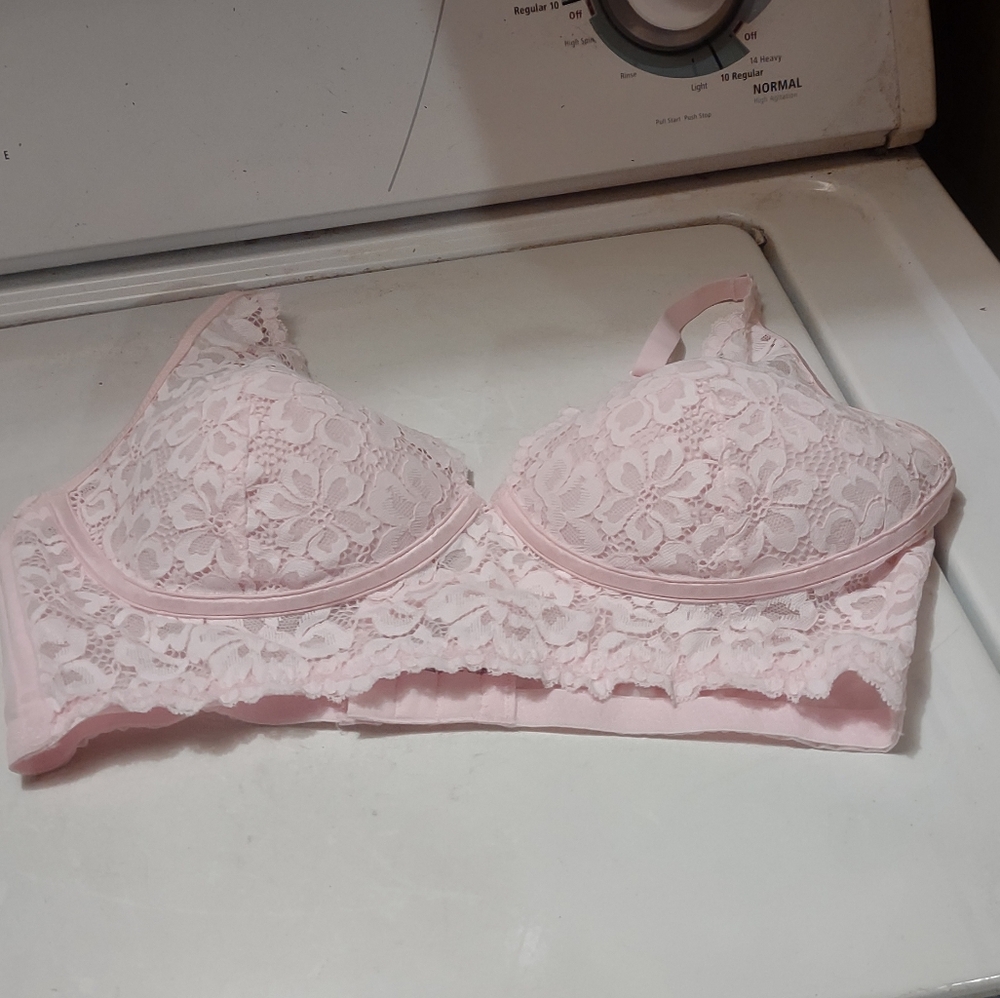 Woman's pink madenform 36 C‎ bra